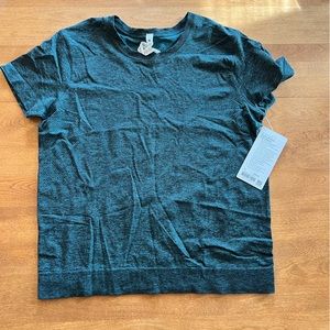 Lululemon Swiftly Breathe Short Sleeve. NWT